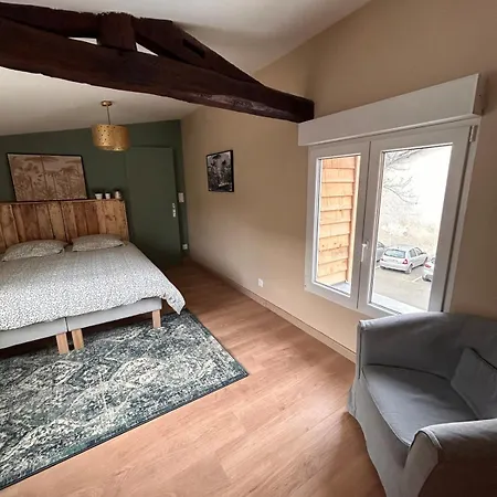 F1 Duplex Hyper Centre